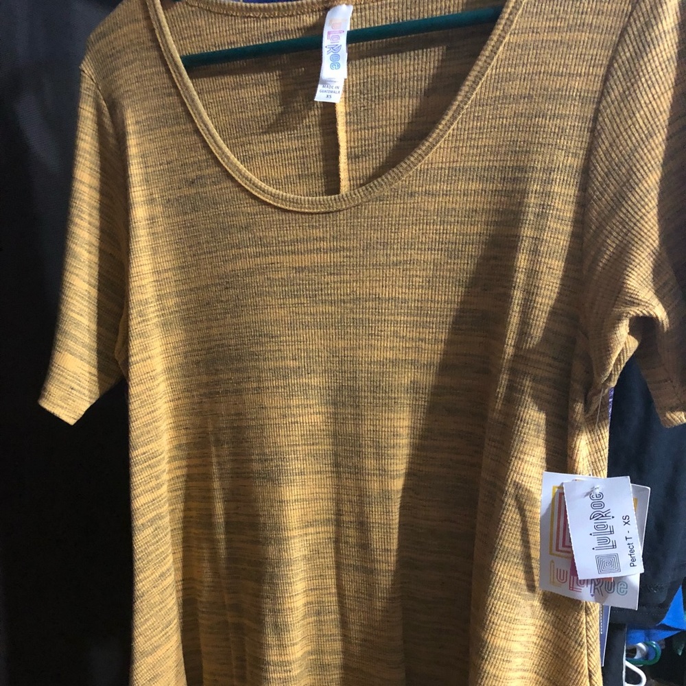 Lularoe Perfect Tee